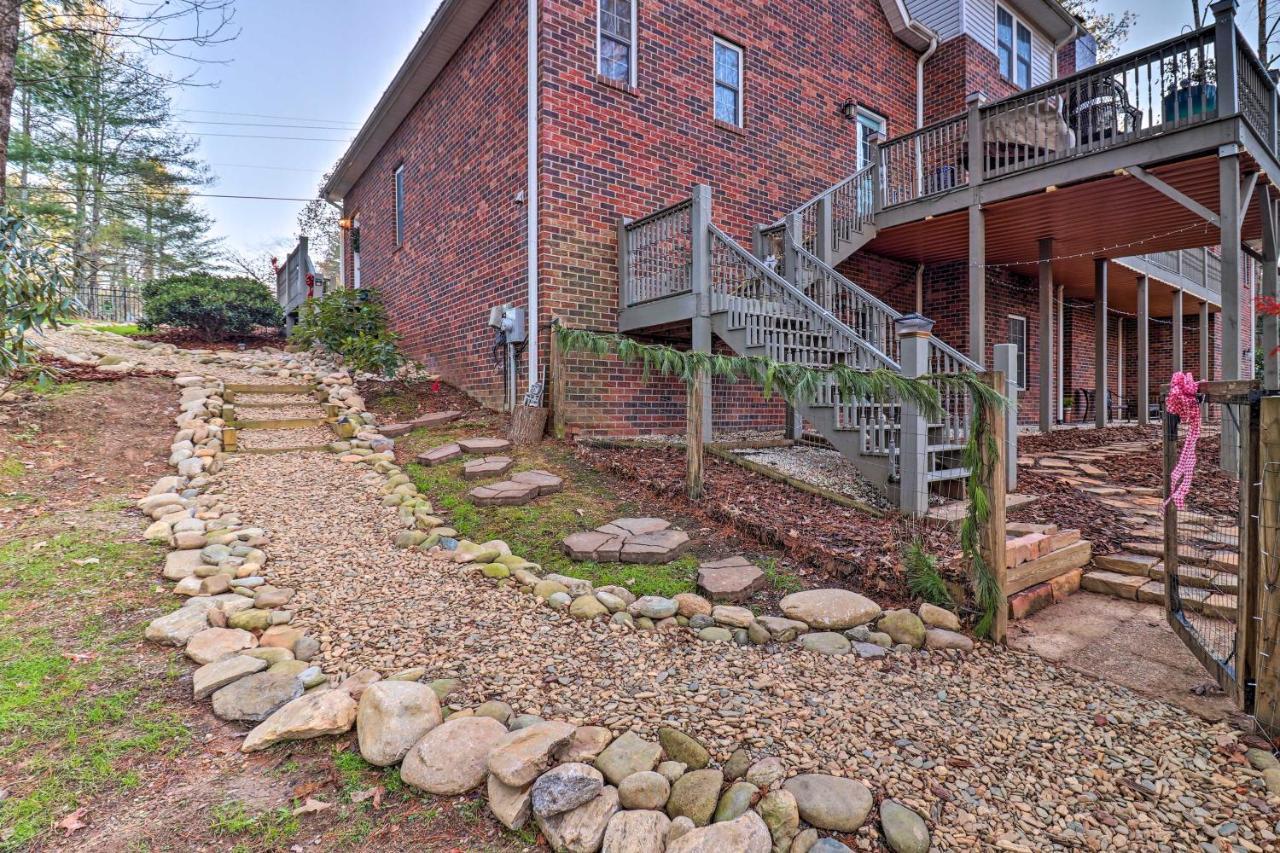 Private Hendersonville Hideaway With Fire Pit! Exterior photo